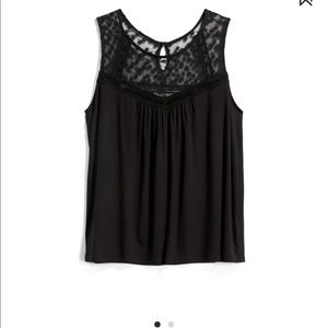 Sleeveless loveappella black shirt.
